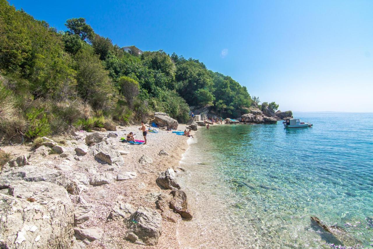Holiday House Nova Stara Baska Exterior photo