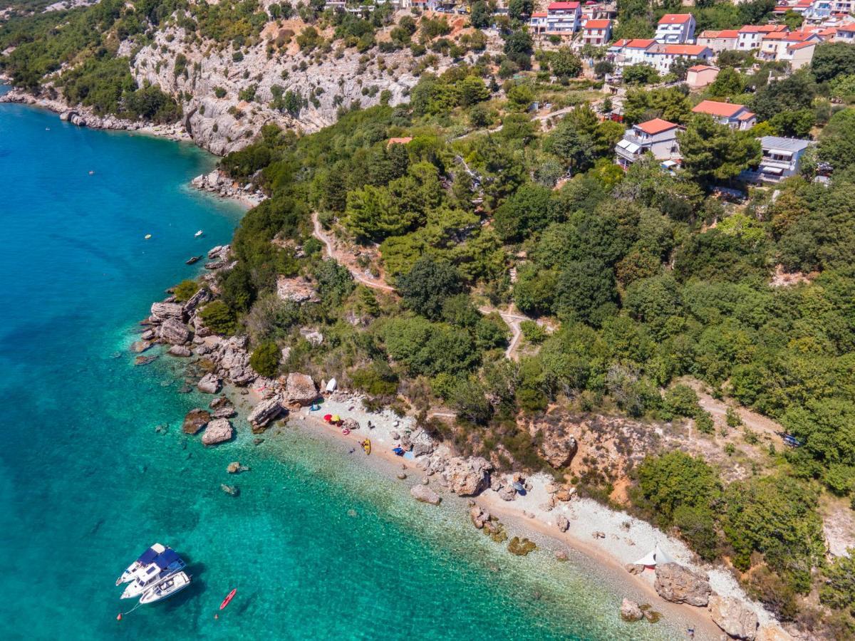 Holiday House Nova Stara Baska Exterior photo