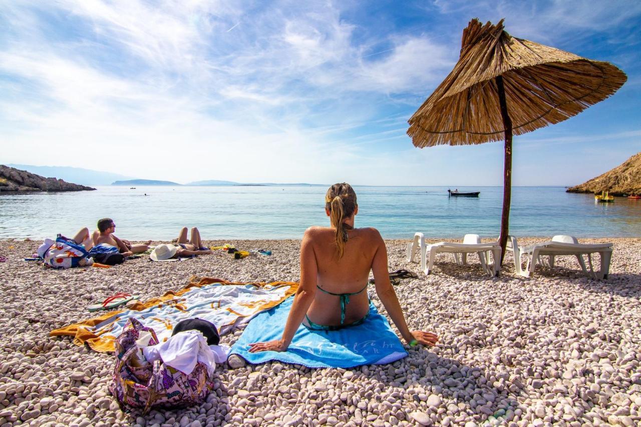 Holiday House Nova Stara Baska Exterior photo